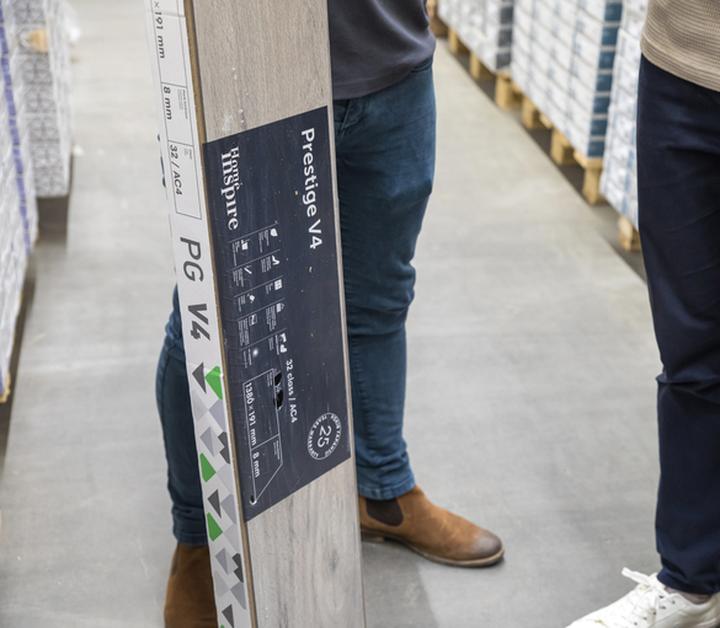 Symetria czy asymetria? Sprawdź, jak najlepiej układać panele w Twoim wnętrzu!