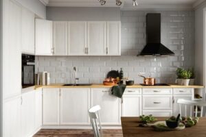 Sosna Andersen: Jakie ma kolory i do jakich aranżacji pasuje?