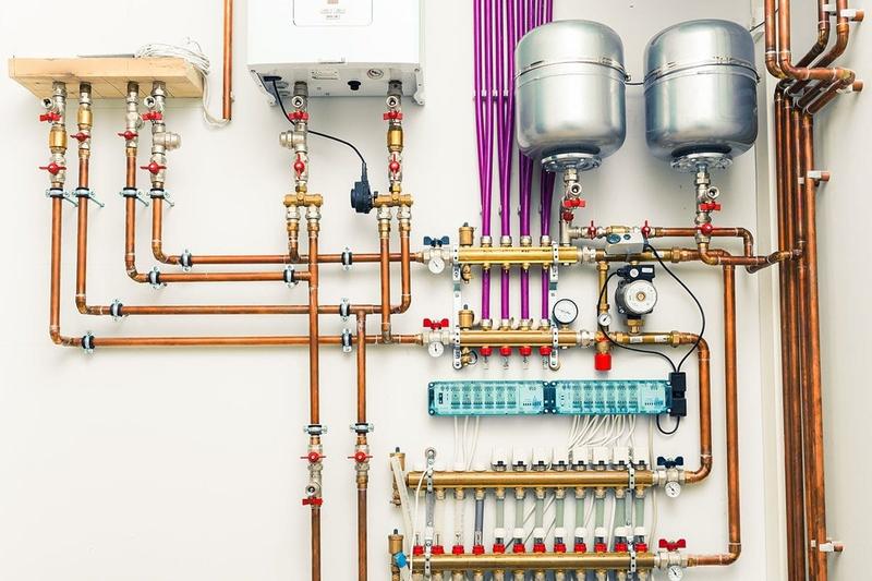 Bezpieczne Dolewanie Wody do Instalacji C.O. – Przewodnik po Napełnianiu Systemu