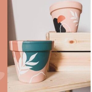 Jak malować doniczki glinianych – poradnik krok po kroku