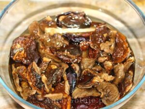 Jak moczyć grzyby całą noc? Sprawdź, jakie wody są najlepsze!