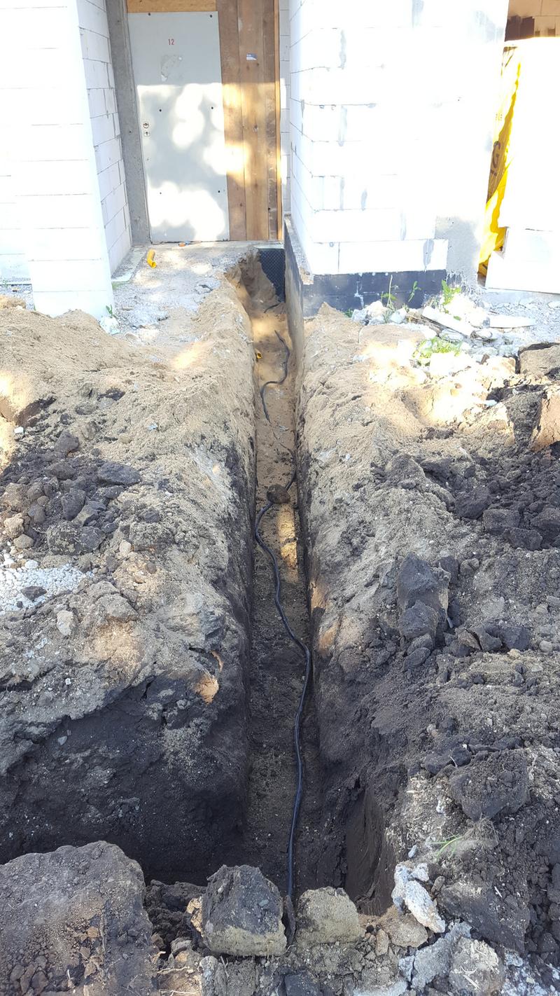 Przewodnik instalacji kabla zasilającego