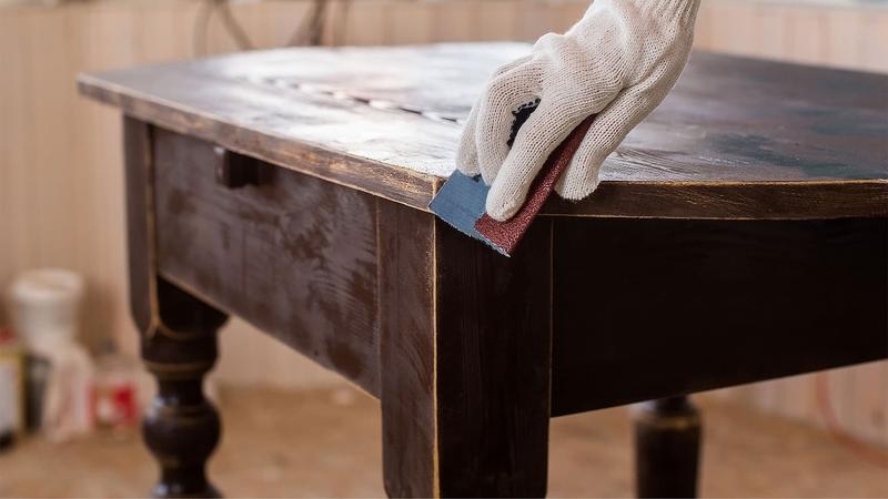 Odnów Swoje Stare Meble: Praktyczny Poradnik, Jak Je Okleić